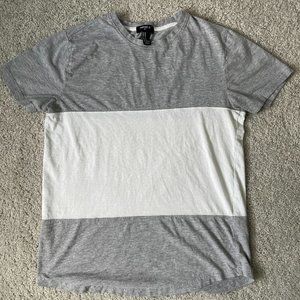 Men's Forever 21 - White Striped T-Shirt Size Medium
